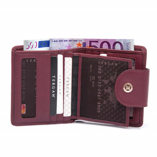 Модерно дамско портмоне с монетник