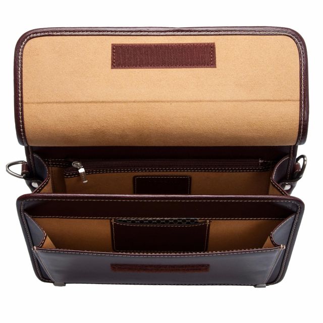 Мъжка ръчна чанта от телешка кожа в кафяво