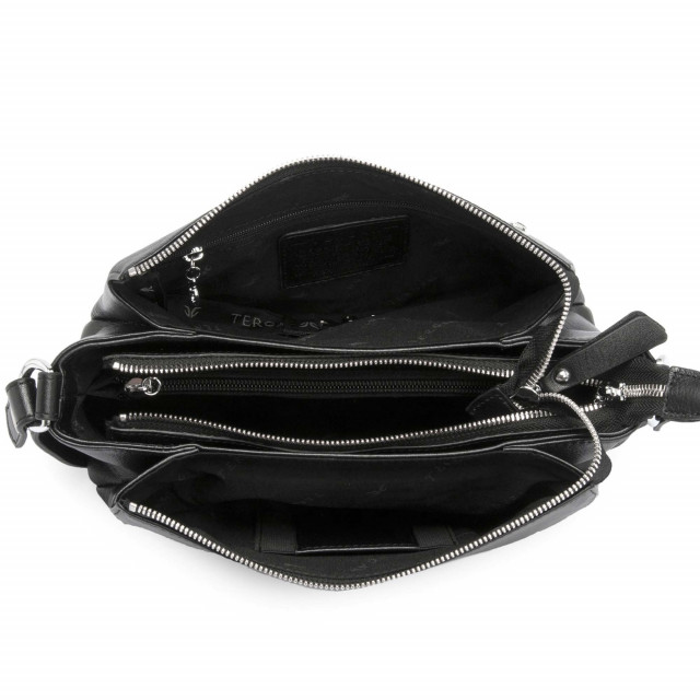 Черна малка дамска чанта от естествена кожа