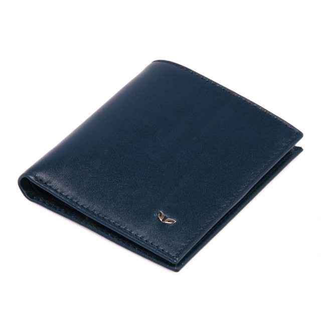 Small men's wallet with clasp