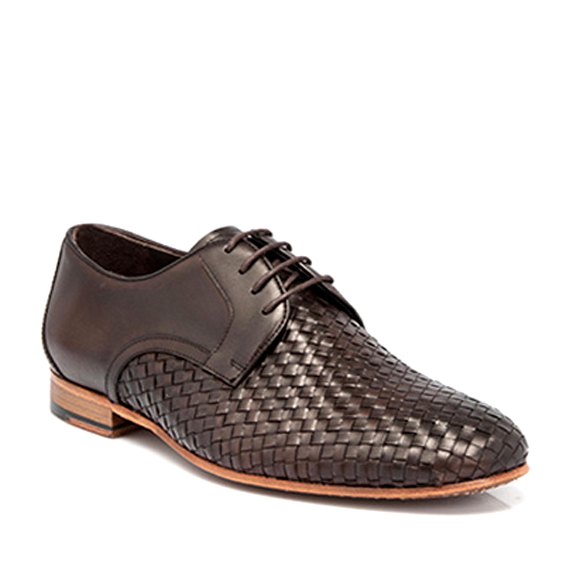 Finest Men's Brown Woven Leather Lace-up Derby Shoes ...