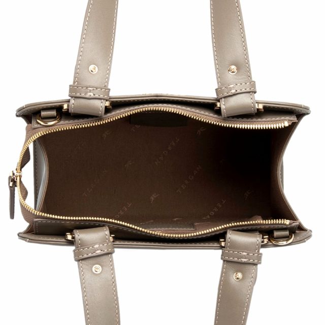 Medium leather cross body bag