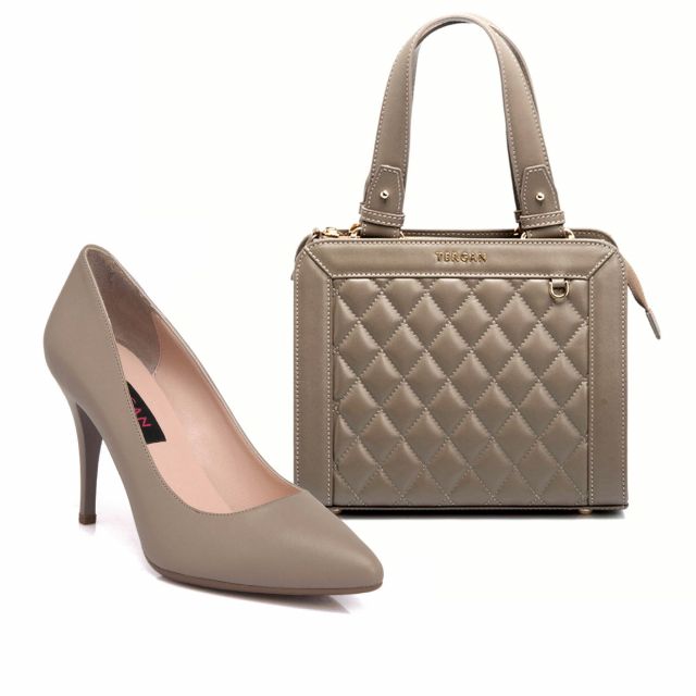Стилна дамска чанта с обувки в пясъчно сиво