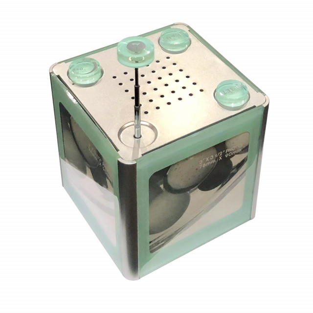 Радио куб с рамки за снимки