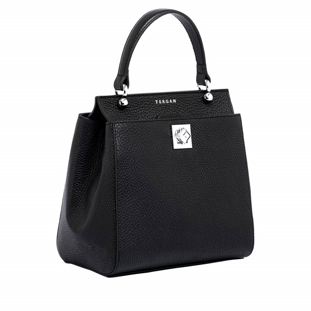 Малка дамска чанта с ръчна дръжка