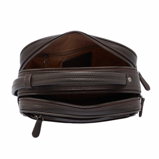 Мъжка ръчна чанта, елегантност и практичност