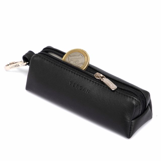 Ключодържател от естествена кожа в черен цвят